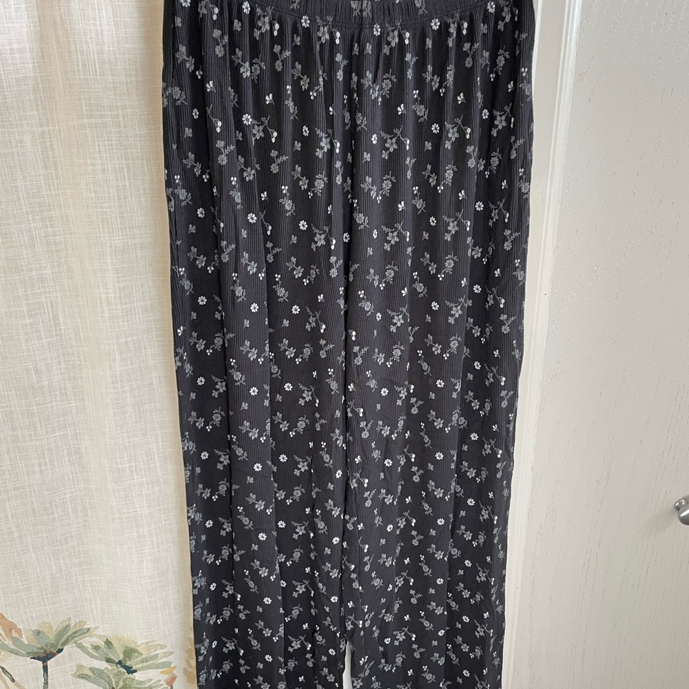 Aerie Dark Gray Ribbed Knit Floral Pajama Pants NWOT - Size S